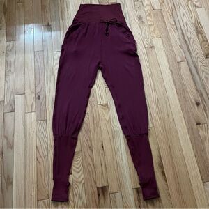 FreePeople Yoga Pants NWOT Size XS